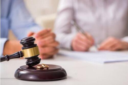 诉讼离婚需要准备哪些材料以及具体流程怎么走专业律师为您详细解答诉讼离婚相关问题