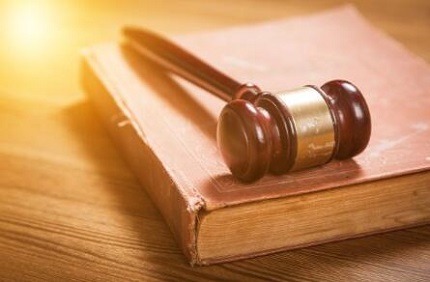 企业不为员工缴纳社保违法吗？员工权益受损如何维权？企业不交社保后果及法律风险详解