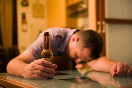 醉酒损坏财物怎么处理？醉酒伤人需要承担法律
