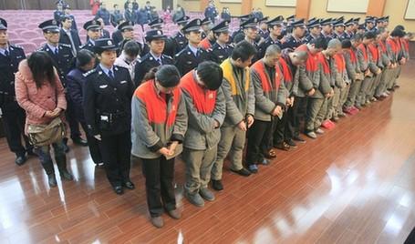 组织他人卖淫如何定罪?