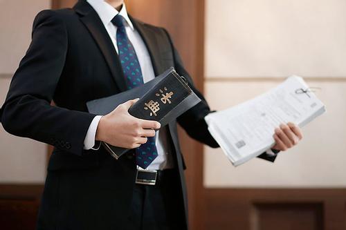 深圳入职一个月未签劳动合同企业将面临双倍工资赔偿风险 劳动者应如何维权保障自身权益