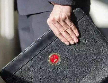 离婚财产分割指南：如何公平分配房产存款与共同财产