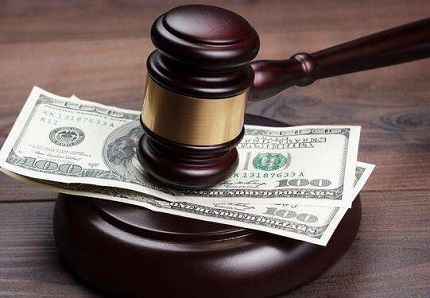 企业非法解除劳动合同员工如何维权索赔及法律救济途径