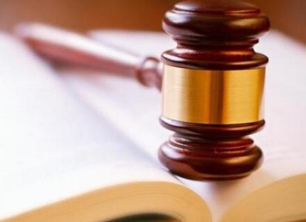 深圳男子涉嫌盗窃被依法逮捕 案件细节披露社会关注逮捕程序