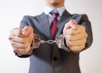 深圳员工因公司拖欠工资申请劳动仲裁后公司拒不执行怎么办