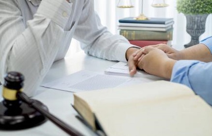 员工被违法辞退如何维权索要经济赔偿金补偿金专业劳动法律师教你正确处理劳动纠纷保护合法权益