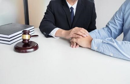 企业非法辞退员工如何维权？律师教你合法索赔流程与赔偿标准