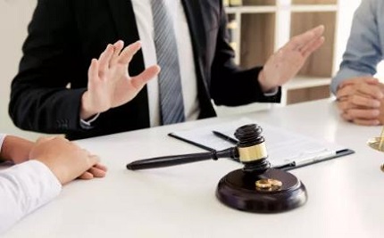 企业非法解除劳动合同员工如何维权索赔及法律应对策略
