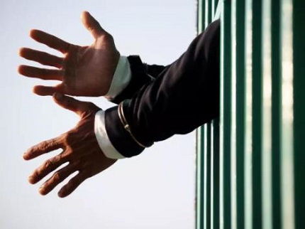 专业刑事律师在线解答刑事案件辩护取保候审无罪辩护罪轻辩护律师咨询
