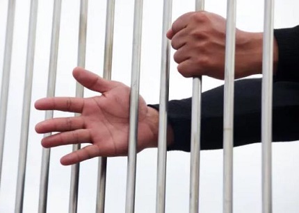 服刑人员如何通过良好表现获得减刑机会及申请流程详解