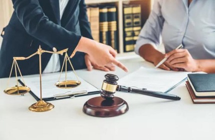 离婚房产分割指南：如何公平分配夫妻共同财产避免纠纷