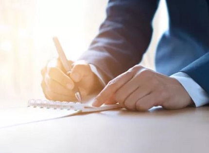 深圳非法解除劳动合同员工如何维权索赔？劳动法专家详解赔偿金计算标准与维权流程