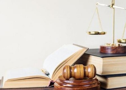 专业刑事诉讼律师团队：专办各类刑事案件辩护，成功案例丰富，维护当事人合法权益