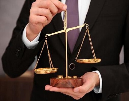 警方逮捕行动全面展开 严厉打击违法犯罪维护社会安全稳定 警方逮捕行动全面展开 严厉打击违法犯罪维护社会安全稳定