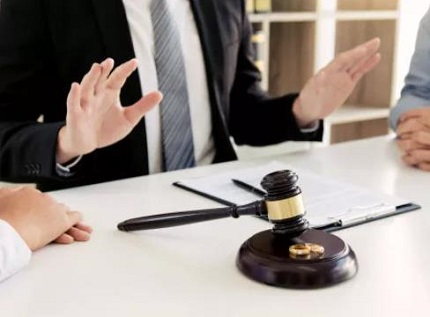 入职一个月不签劳动合同怎么办？企业用工风险提示与员工应对指南